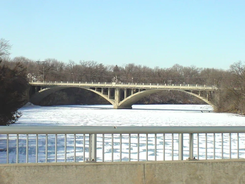 Washington Avenue Bridge